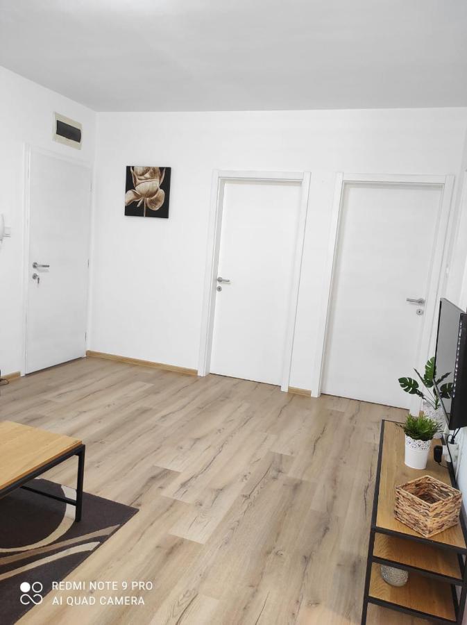 Apartman Branimir Novalja Eksteriør billede